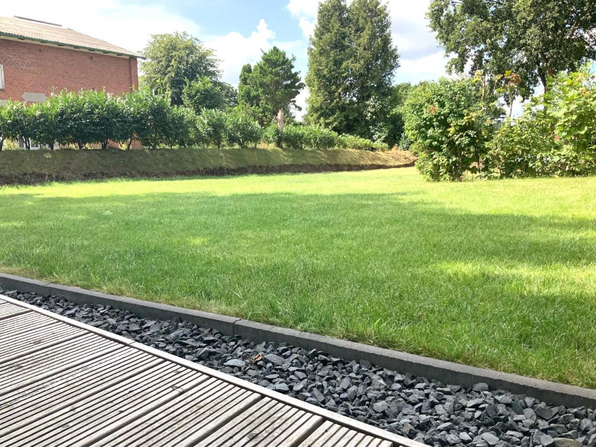 Villa Schwedenhaus Mit Holzofen & Aussenkamin Auf 1400M2 Tensbuttel-Rost Exterior foto